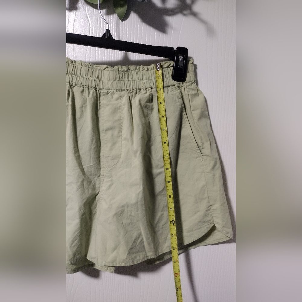 🍉3/$20 Madewell green lightweight shorts - Picture 8 of 15